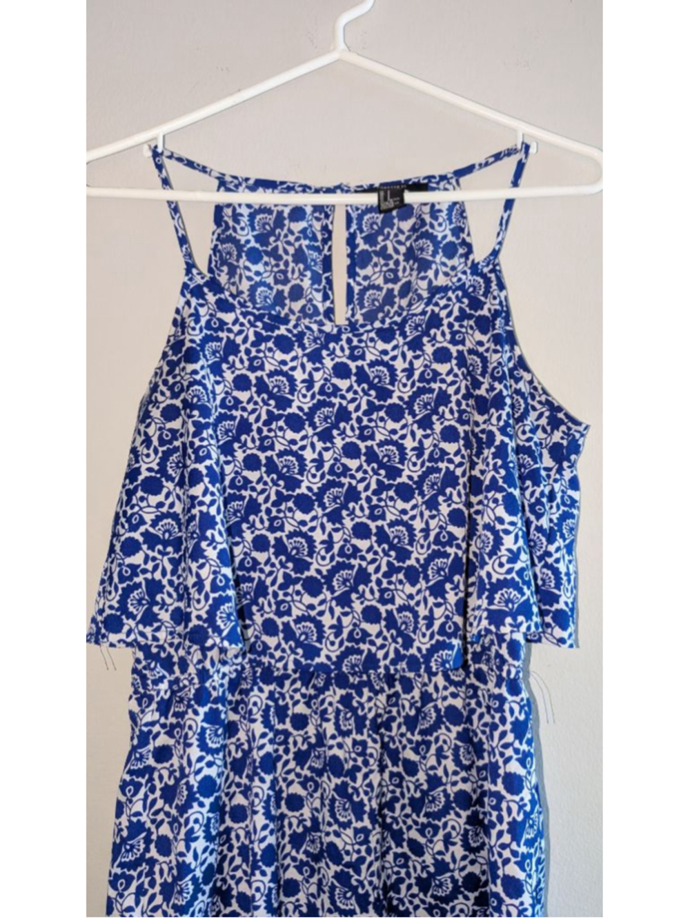 FOREVER 21 Blue White Floral Romper Size Small - Picture 3 of 5